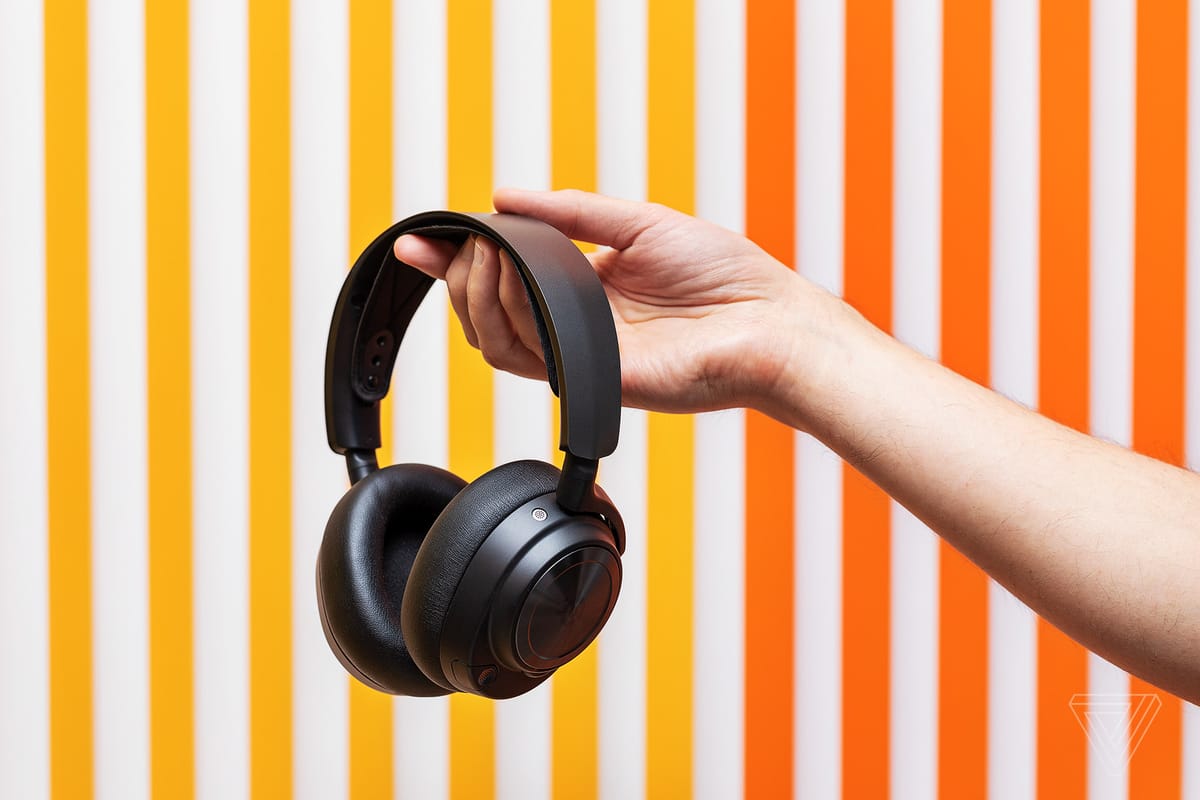 SteelSeries Nova Pro Wireless Kulaklıkta 80$ İndirim