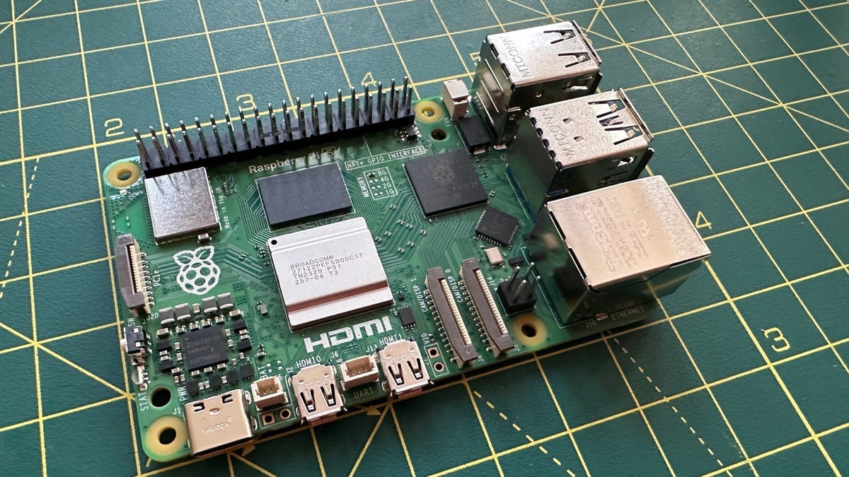 Raspberry Pi 5 fiyatları laptop seviyesine çıktı: AI patlaması maliyetleri nasıl etkiliyor?