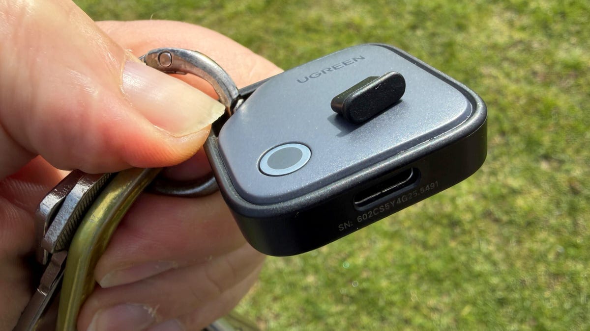 Ugreen Finder Pro, AirTag'i Dayanıklılıkla Geride Bırakıyor