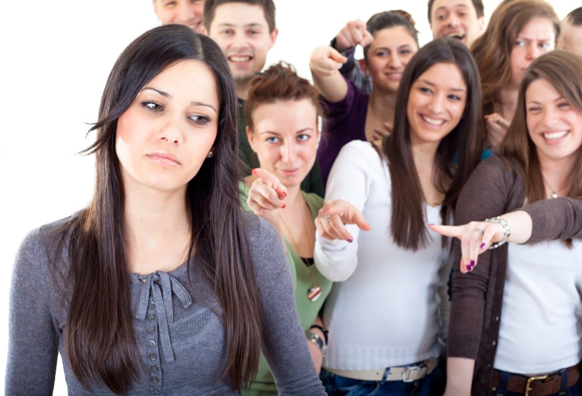 Meta AI Uygulaması Kullanıcıları Uyarıyor: Arkadaşlarınız Bildirim Alabilir