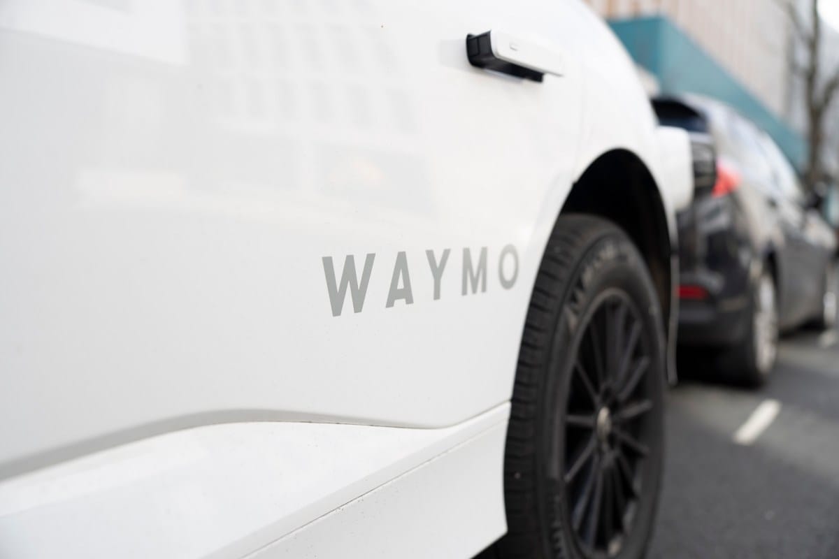 Londra, Waymo'nun Robotaksi Testleriyle İlk Robotaksi Hizmetine Yaklaşıyor