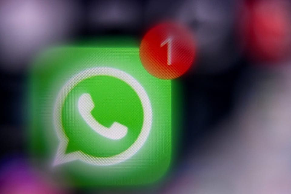 WhatsApp, İtalyan Gözetim Yazılımı ile Oluşturulan Sahte Uygulama Yüzünden 200 Kullanıcıyı Uyardı