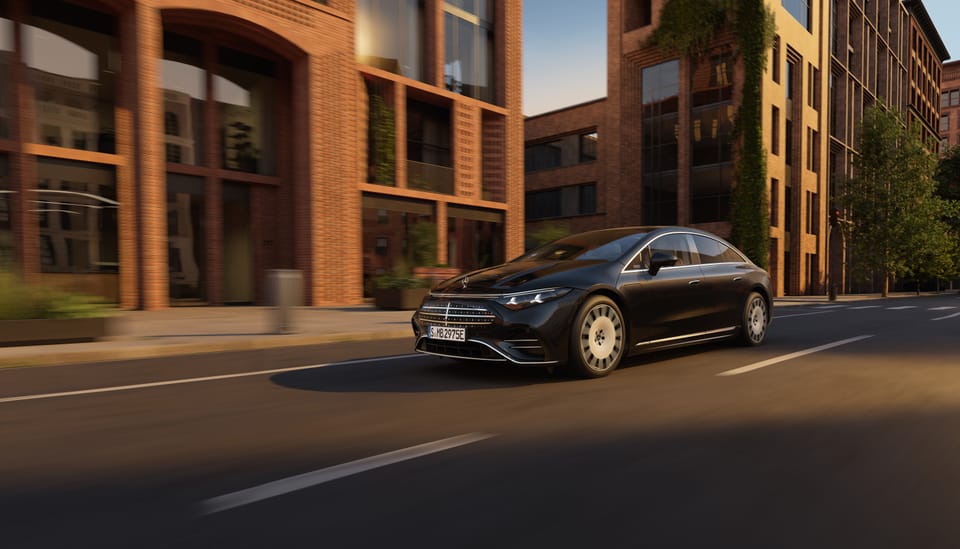 Mercedes EQS ABD’de Geri Dönüş Yapıyor: Uzun Menzil ve Hızlı Şarj İmkanı
